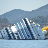 giglio-costa-concordia-1-